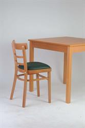Restaurační stůl Karpov, barva buk přírodní, židle 2192 MARONA, barva moření 12, čalounění zelenou koženkou, Sádlík český výrobce nábytku