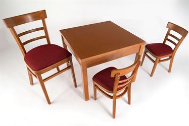 Dětský dýhovaný stůl Hubert DS, barva moření standard 18, židle Marona P a Marona P Kinder, moření standard 18, čalounění Magnus 53, český výrobce židlí a stolů Sádlík
