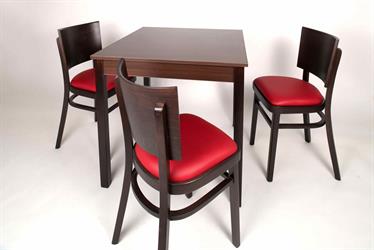 Jídelní set tvoří židle do restaurace 2194 Linetta P, barva moření standard - 4, čalounění kožena standard - Bruno 62 + jídelní stůl Karpov, laminovaný stůl v barvě moření standard - 4. Nábytek od českého výrobce Sádlík
