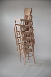 stohovatelná dřevěná židle Polanka, bez povrchové úpravy, od českého výrobce Sádlík (1)