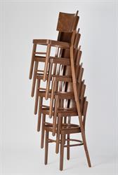 stohovatelná dřevěná židle pro kulturní domy Polanka, barva moření vzor, velikost S38, od českého výrobce Sádlík